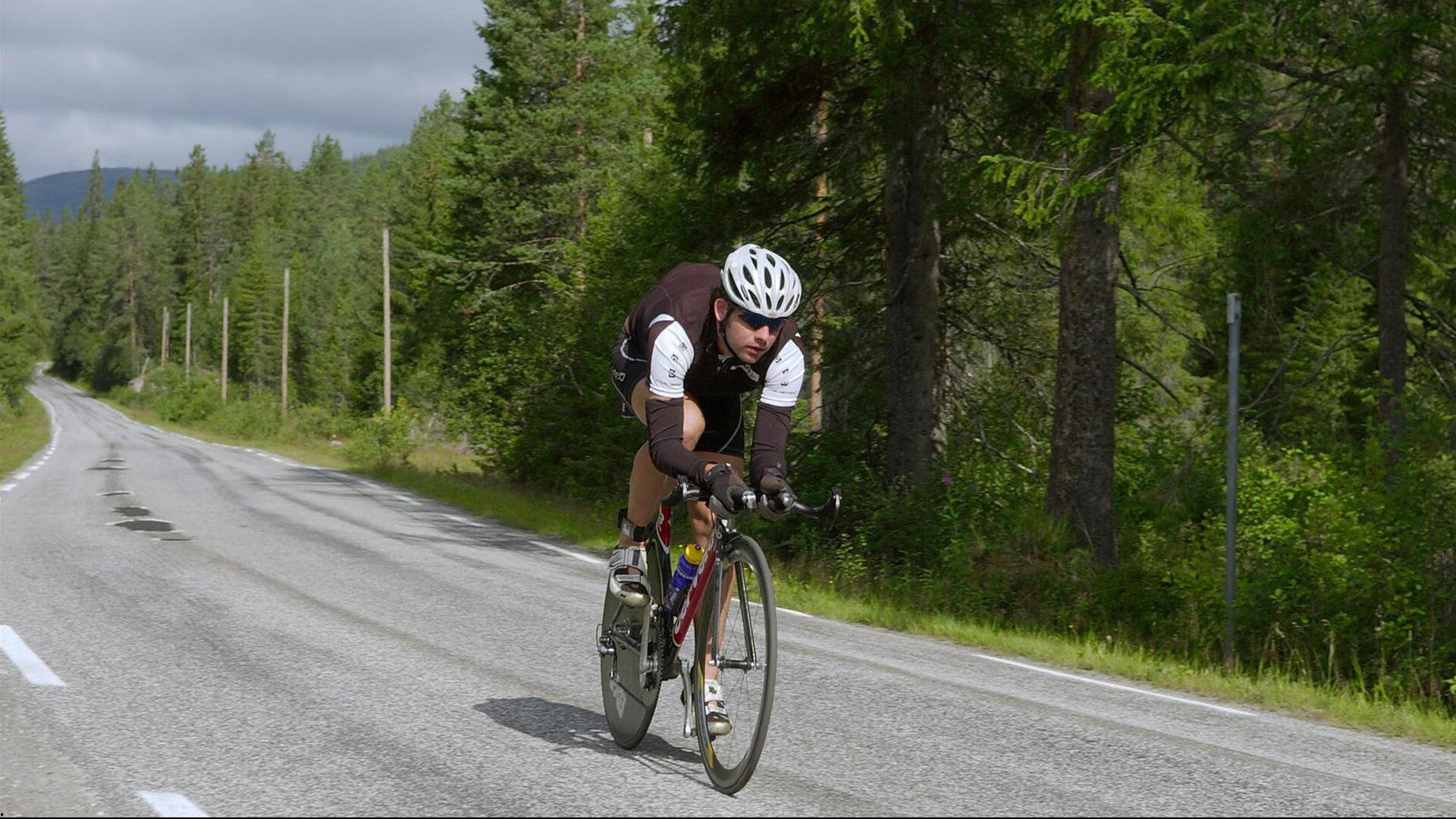 哈达斯适应中超湿热气候，表现大幅提升