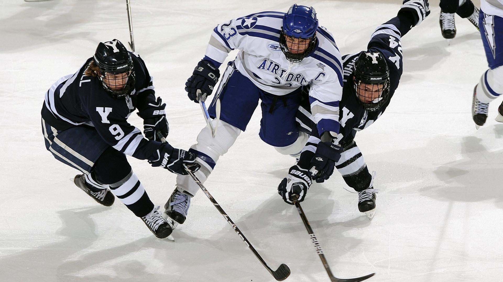 多方选材 狠抓训练—揭秘四川女子冰球崛起之路