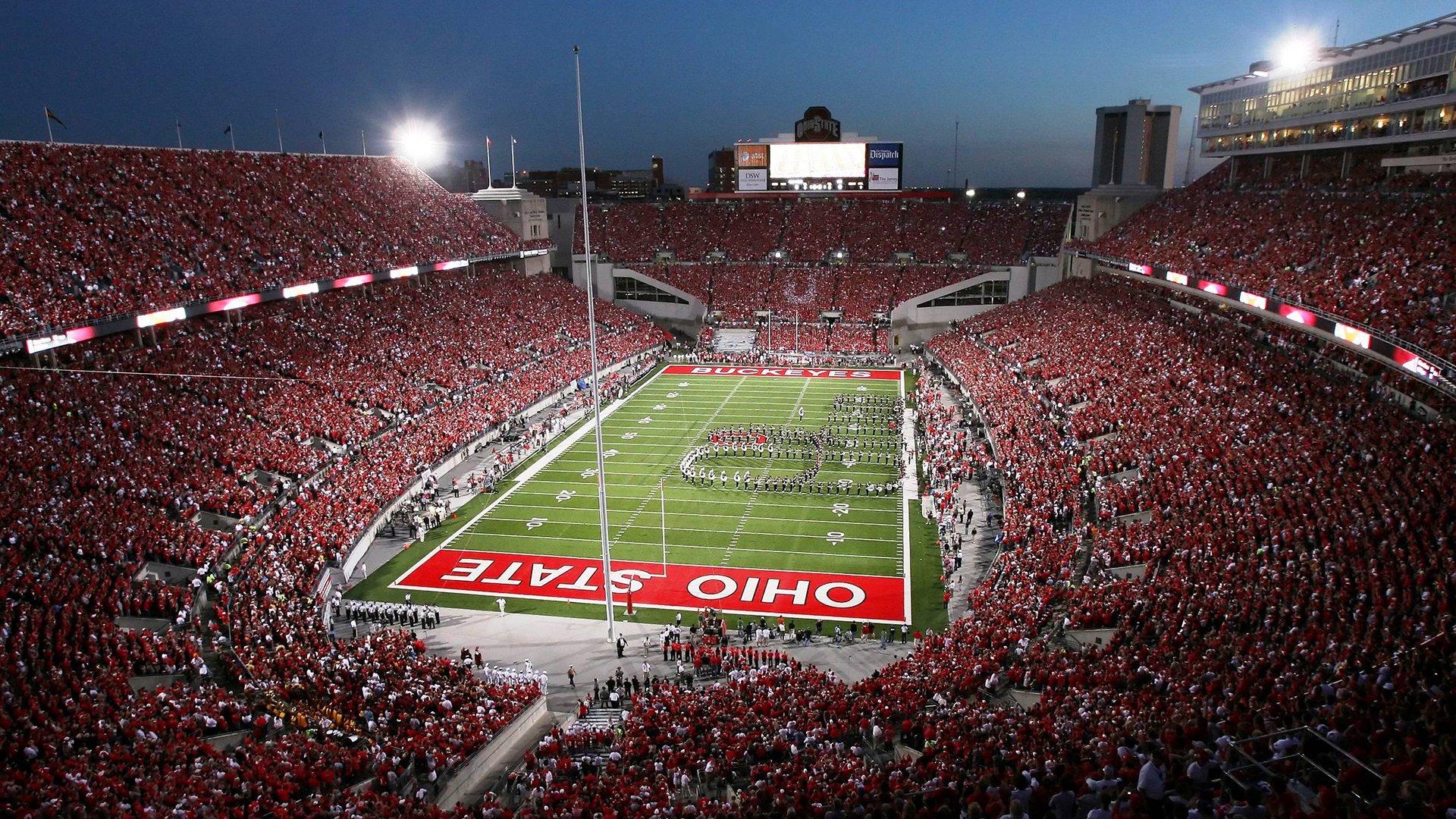 普约尔家庭生活首度揭秘，女儿近期方知父亲曾是巴萨传奇，家中鲜